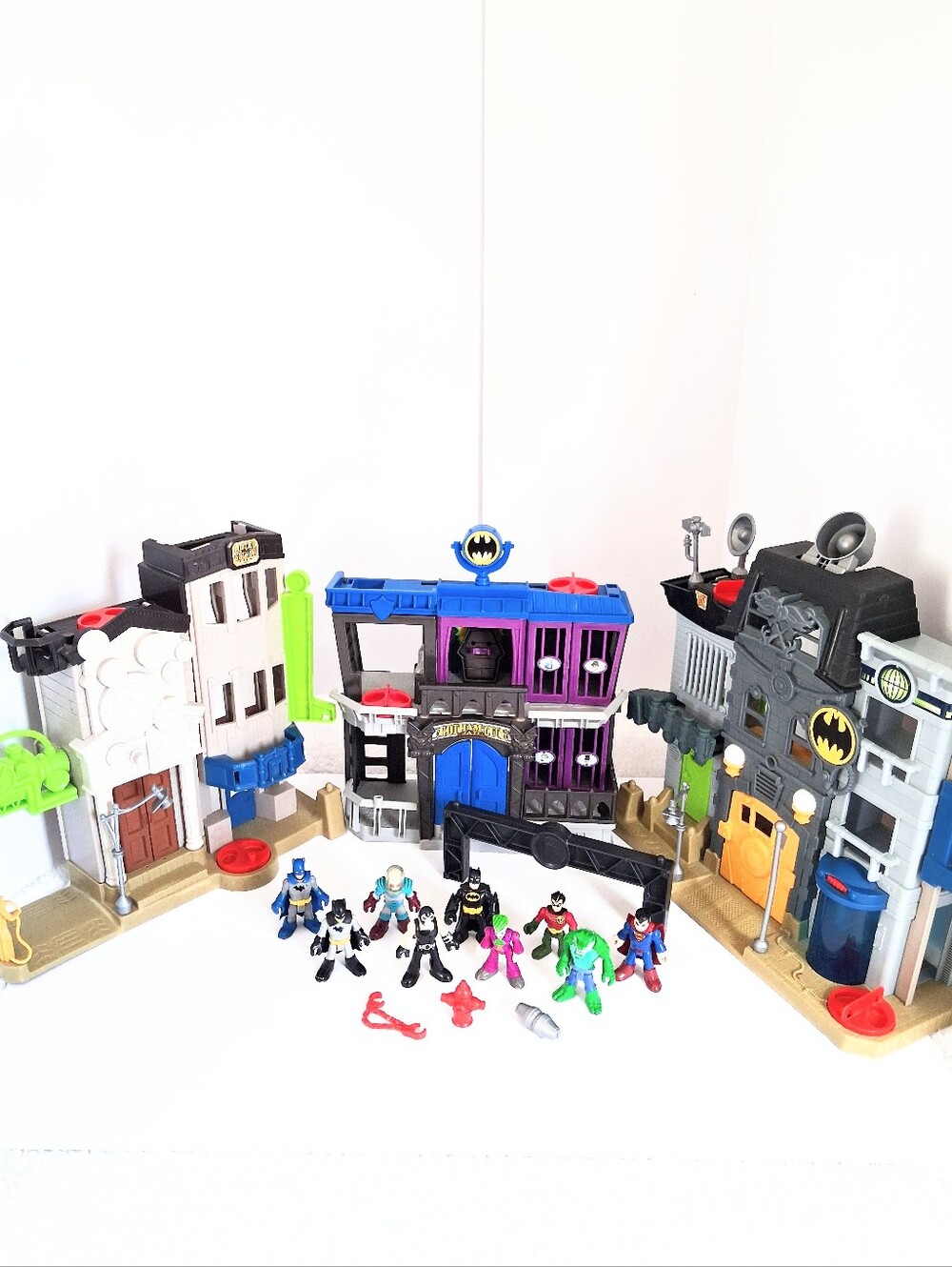 Imaginext Batman Gotham City Center Playsets Figures Police Department Jail Bank